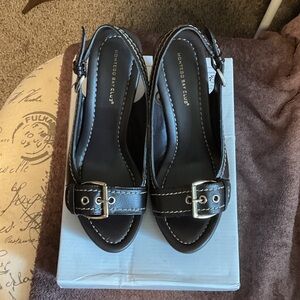 Montego Bay Club Black Buckle Sandals
